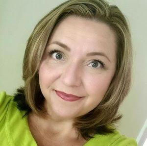 Meet your Posher, Alison